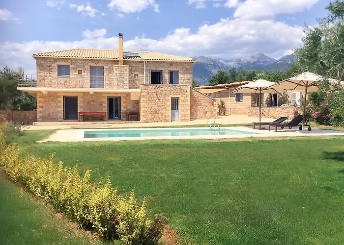 Eleni - Private Pool Bliss Near Kardamili Casa de Férias Proástion