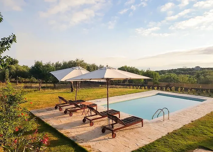 Eleni - Private Pool Bliss Near Kardamili Proástion