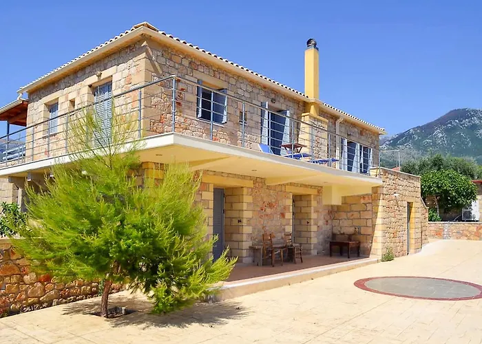 Casa de Férias Eleni - Private Pool Bliss Near Kardamili