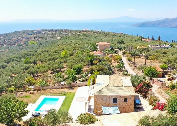 Eleni - Private Pool Bliss Near Kardamili Casa de Férias *