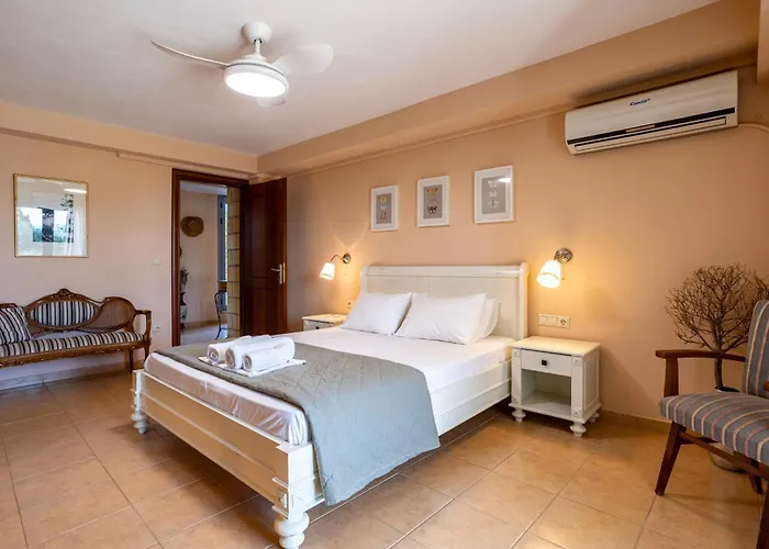 Casa de Férias Eleni - Private Pool Bliss Near Kardamili *