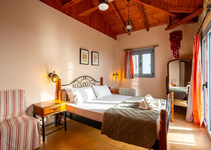 Eleni - Private Pool Bliss Near Kardamili Proástion