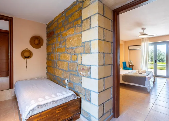 Casa de Férias Eleni - Private Pool Bliss Near Kardamili Proástion